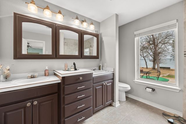 5046 Loper Circle, Streetman, TX 75859