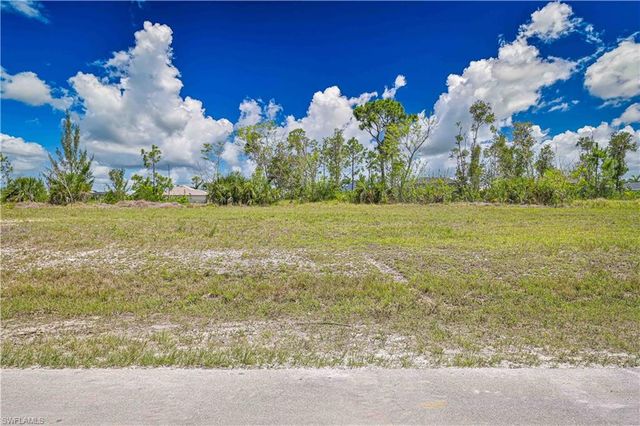 2002 NW 27th ST, Cape Coral, FL 33993