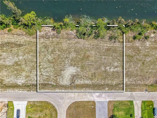 2002 NW 27th ST, Cape Coral, FL 33993