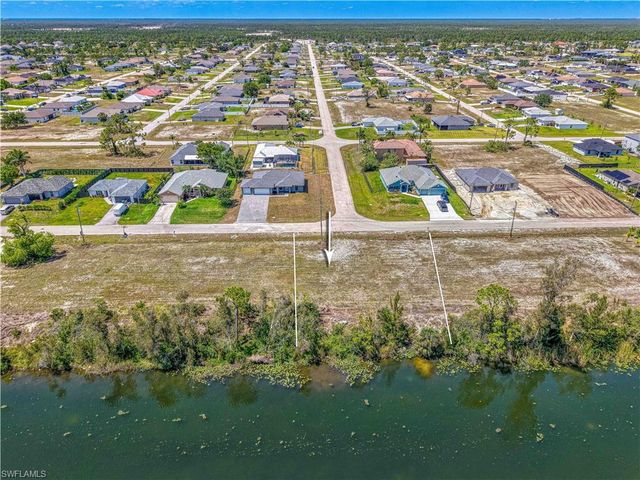 2002 NW 27th ST, Cape Coral, FL 33993