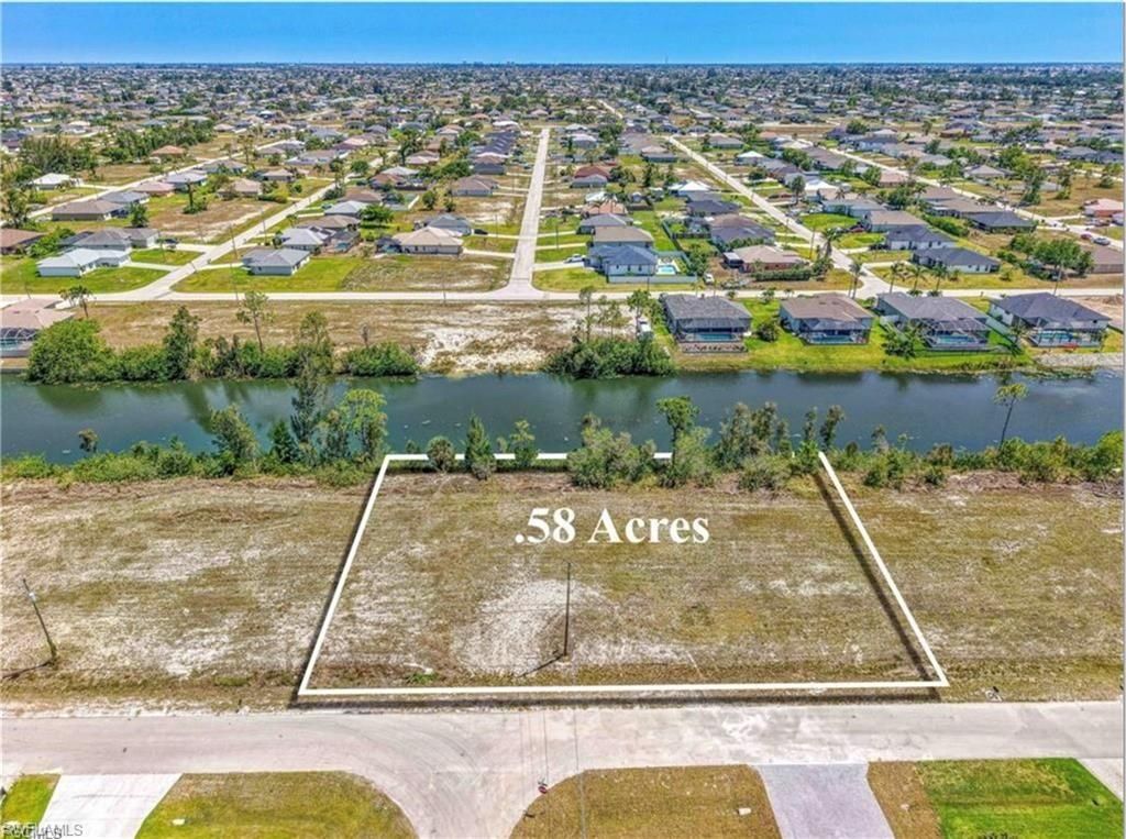 2002 NW 27th ST, Cape Coral, FL 33993