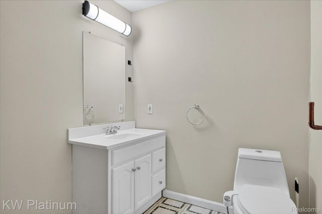 22436 Doremus Street, St. Clair Shores, MI 48080