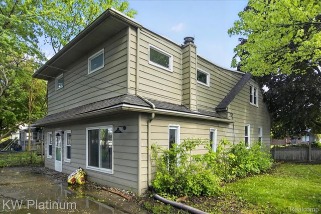22436 Doremus Street, St. Clair Shores, MI 48080