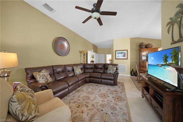 2457 Anguilla DR, Cape Coral, FL 33991
