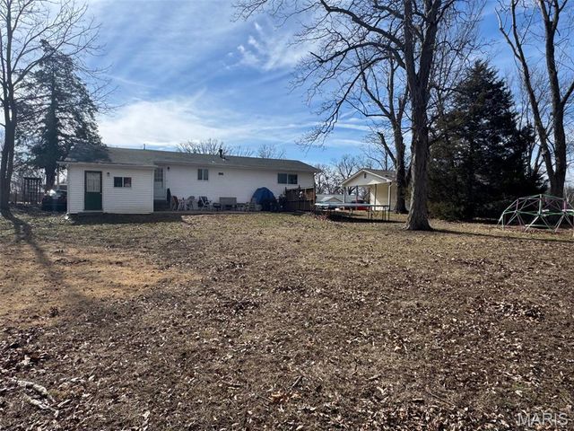 401 Dahlgren Avenue, Warrenton, MO 63383