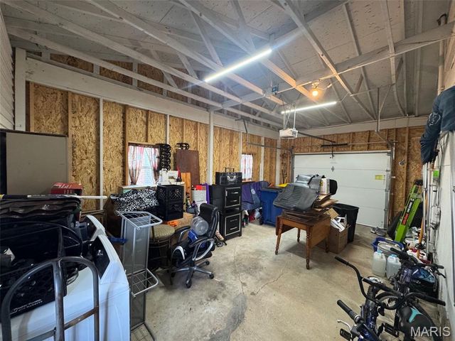 401 Dahlgren Avenue, Warrenton, MO 63383