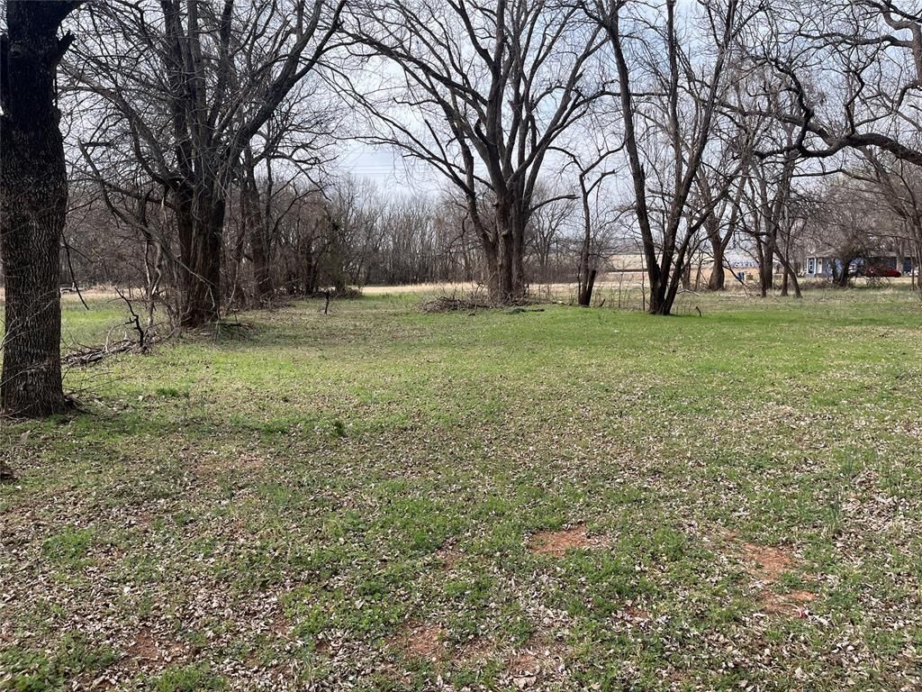 Image 1 of property listing at 511 S 3rd Street, Guthrie, OK 73044