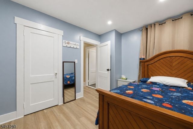 570 11Th Ave, Paterson City, NJ 07514
