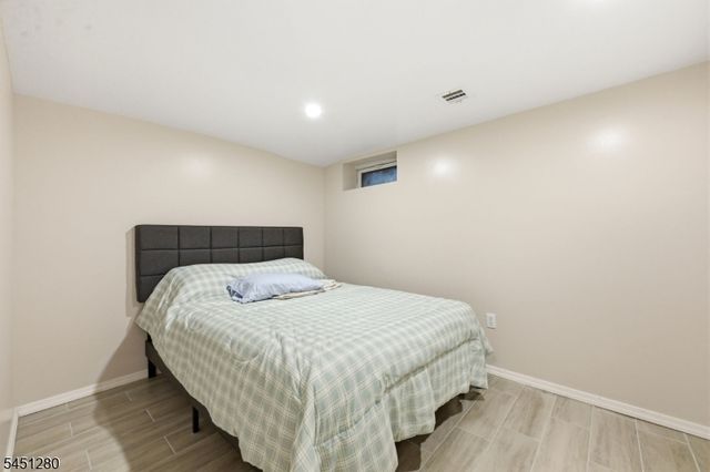 570 11Th Ave, Paterson City, NJ 07514