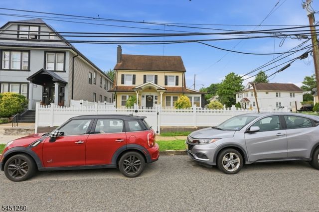 570 11Th Ave, Paterson City, NJ 07514