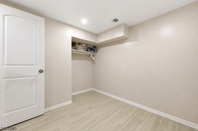 570 11Th Ave, Paterson City, NJ 07514