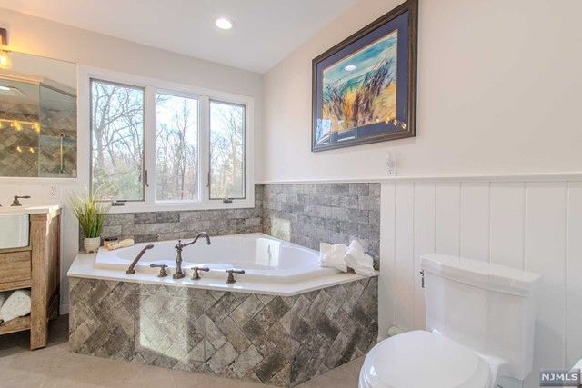 130 Ridge Road, West Milford, NJ 07480