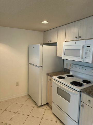 1801 N Flagler Drive 212, West Palm Beach, FL 33407