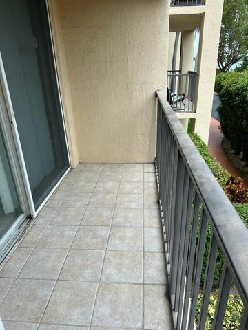 1801 N Flagler Drive 212, West Palm Beach, FL 33407