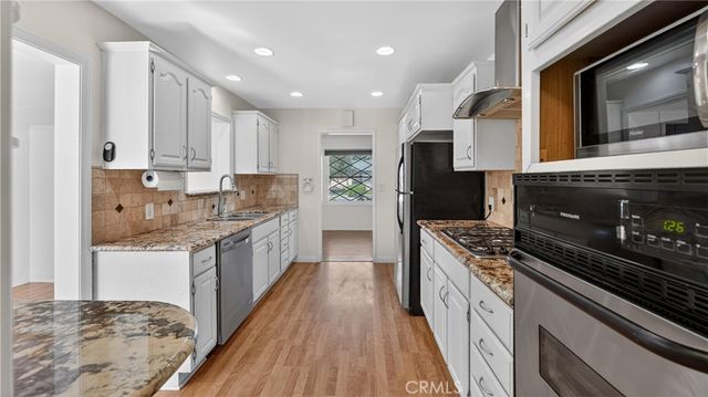 504 E Barkley, Orange, CA 92867