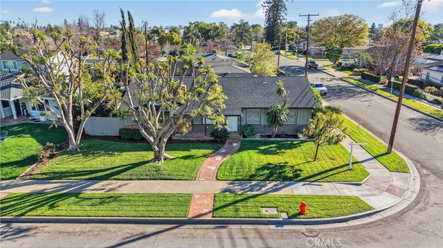 504 E Barkley, Orange, CA 92867