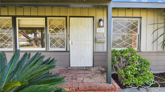 504 E Barkley, Orange, CA 92867