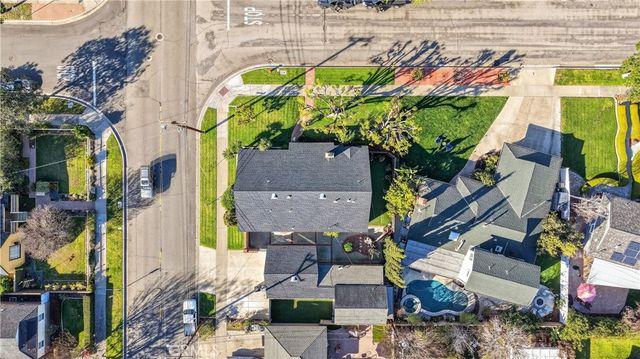 504 E Barkley, Orange, CA 92867