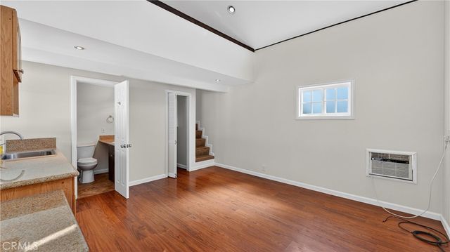 504 E Barkley, Orange, CA 92867