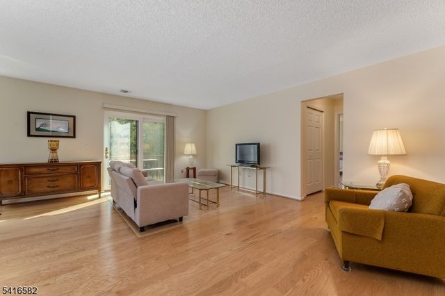 8 Betty Court, Lebanon Boro, NJ 08833