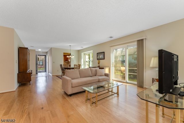 8 Betty Court, Lebanon Boro, NJ 08833