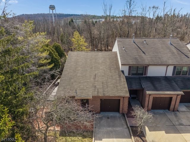 8 Betty Court, Lebanon Boro, NJ 08833