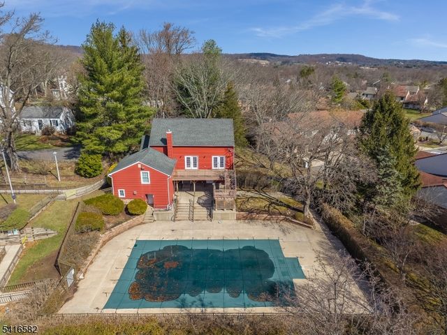 8 Betty Court, Lebanon Boro, NJ 08833