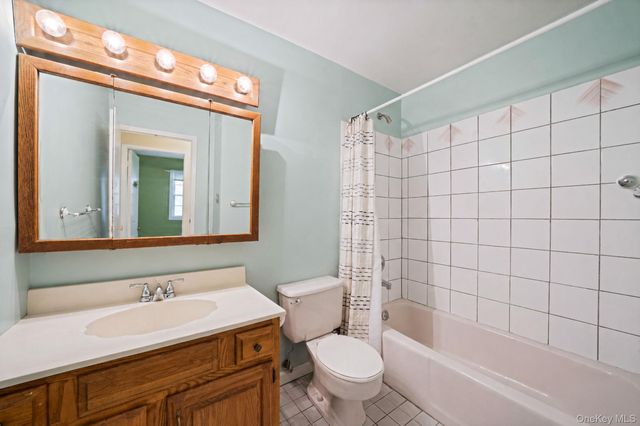 35 Pembrook Drive, Stony Brook, NY 11790