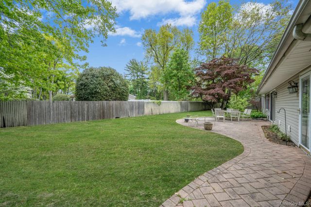 35 Pembrook Drive, Stony Brook, NY 11790