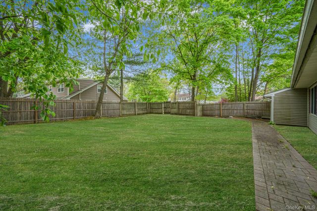 35 Pembrook Drive, Stony Brook, NY 11790