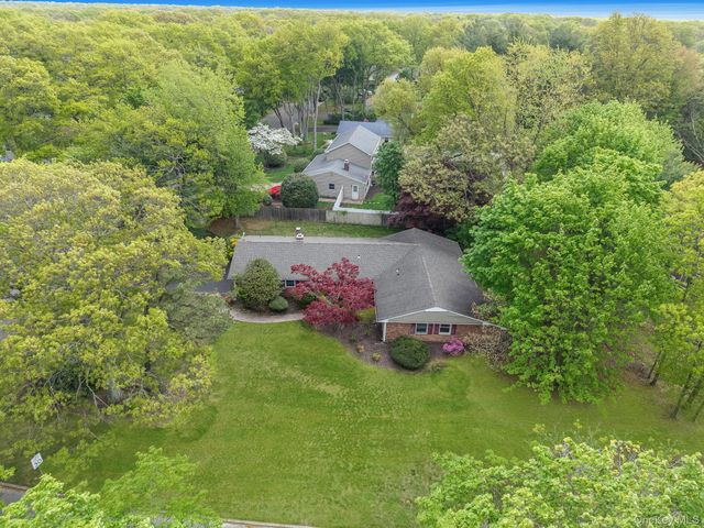 35 Pembrook Drive, Stony Brook, NY 11790