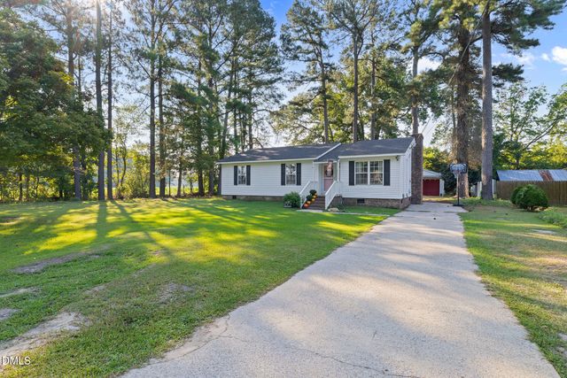 3838 Longleaf Drive NE, Elm City, NC 27822