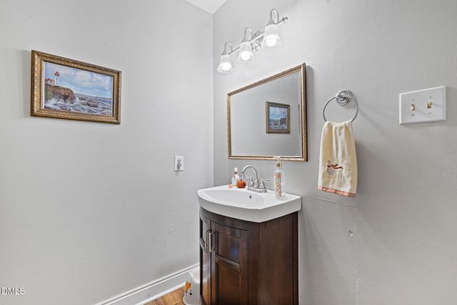 3838 Longleaf Drive NE, Elm City, NC 27822