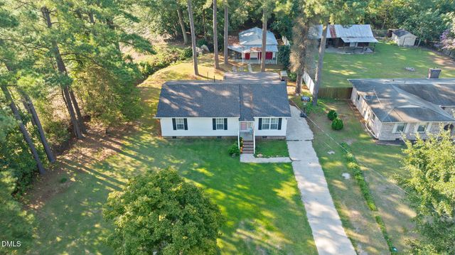 3838 Longleaf Drive NE, Elm City, NC 27822