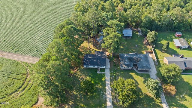 3838 Longleaf Drive NE, Elm City, NC 27822