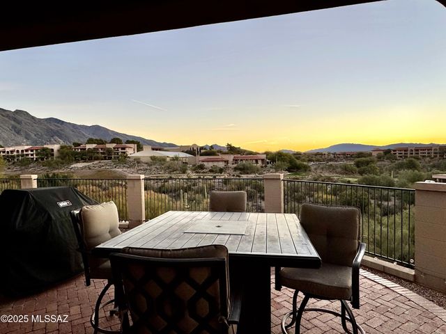 5926 N Campo Abierto, Tucson, AZ 85718