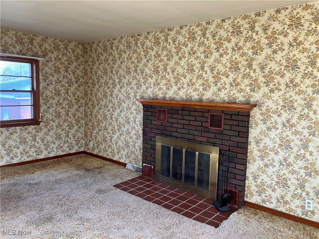 4234 Lake Road, Youngstown, OH 44511