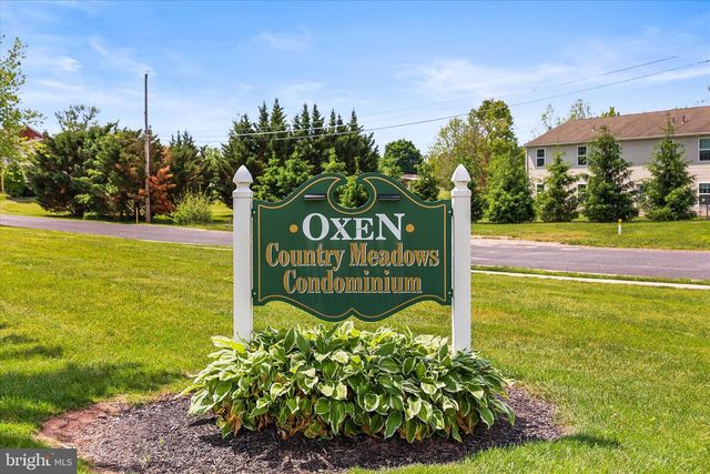 5 OXEN LN, New Oxford, PA 17350