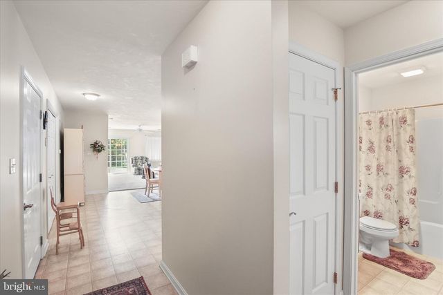 5 OXEN LN, New Oxford, PA 17350