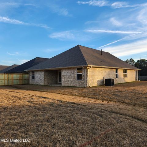 7721 Ferndale Drive, Olive Branch, MS 38654