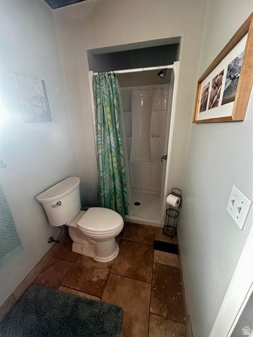 1115 S CANYON CREST DR, Bountiful, UT 84010