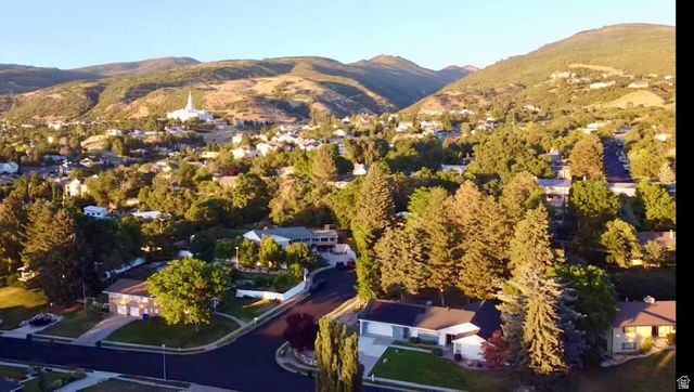 1115 S CANYON CREST DR, Bountiful, UT 84010