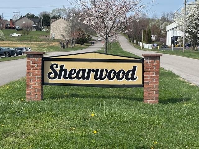 229 Shearwood Avenue, Somerset, KY 42503