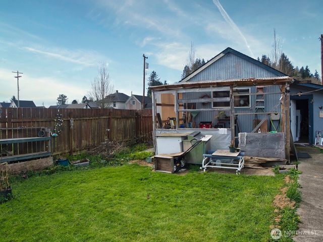 620 Monroe Street, Hoquiam, WA 98550
