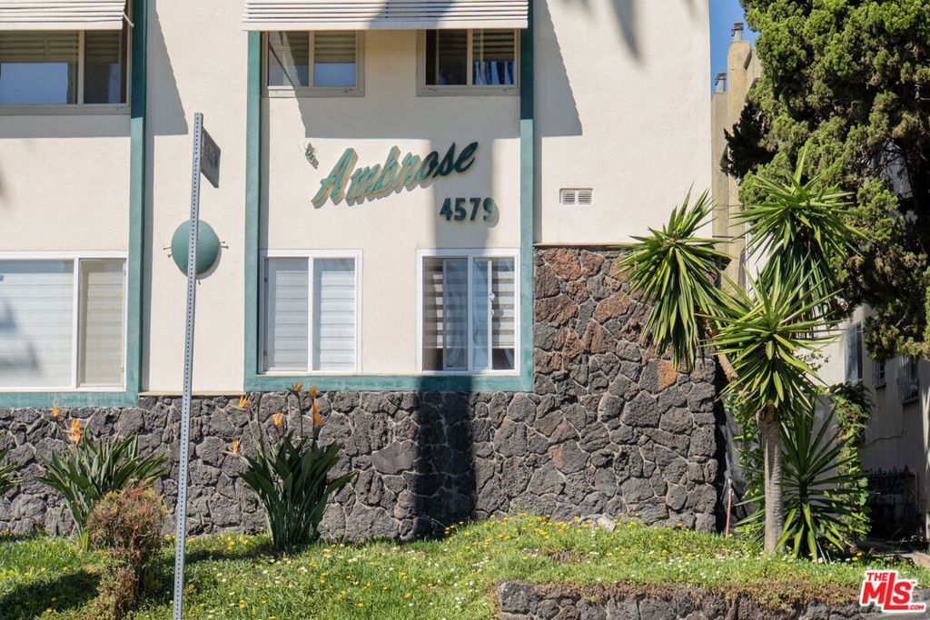 4579 Ambrose Avenue 8, Los Angeles, CA 90027 — exterior