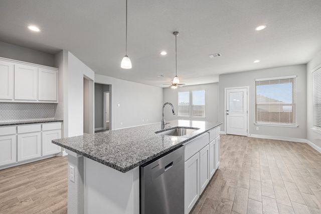 180 Tanager Drive, Rhome, TX 76078