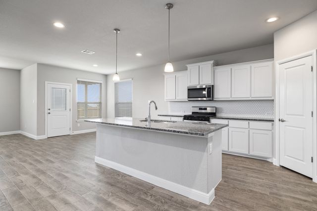 180 Tanager Drive, Rhome, TX 76078