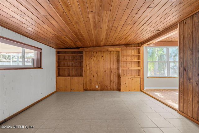 1707 S PALM Avenue, Palatka, FL 32177