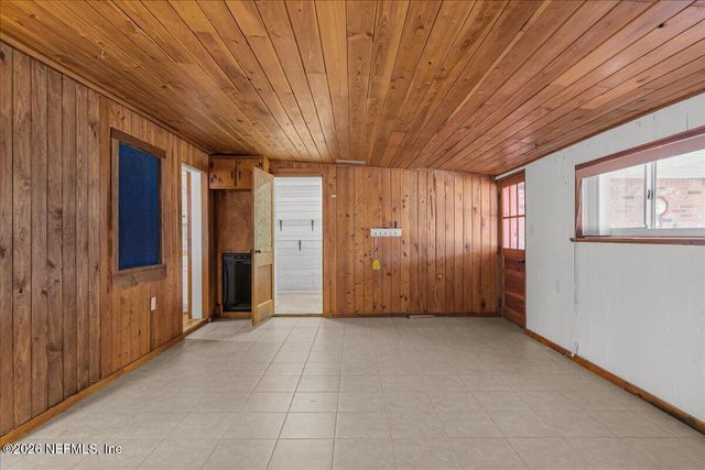 1707 S PALM Avenue, Palatka, FL 32177