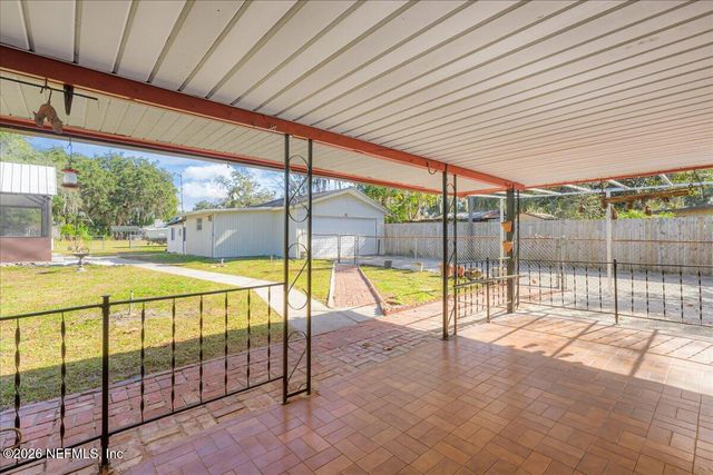 1707 S PALM Avenue, Palatka, FL 32177